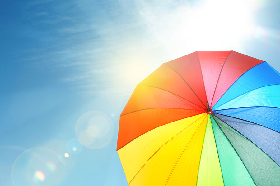 สีของร่มกันแดด มีผลต่อการป้องกัน UV หรือไม่